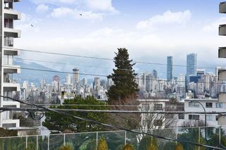 Photo 19: 202 2365 W 3RD Avenue in Vancouver: Kitsilano Condo for sale in "Landmark Horizon" (Vancouver West)  : MLS®# R2244151