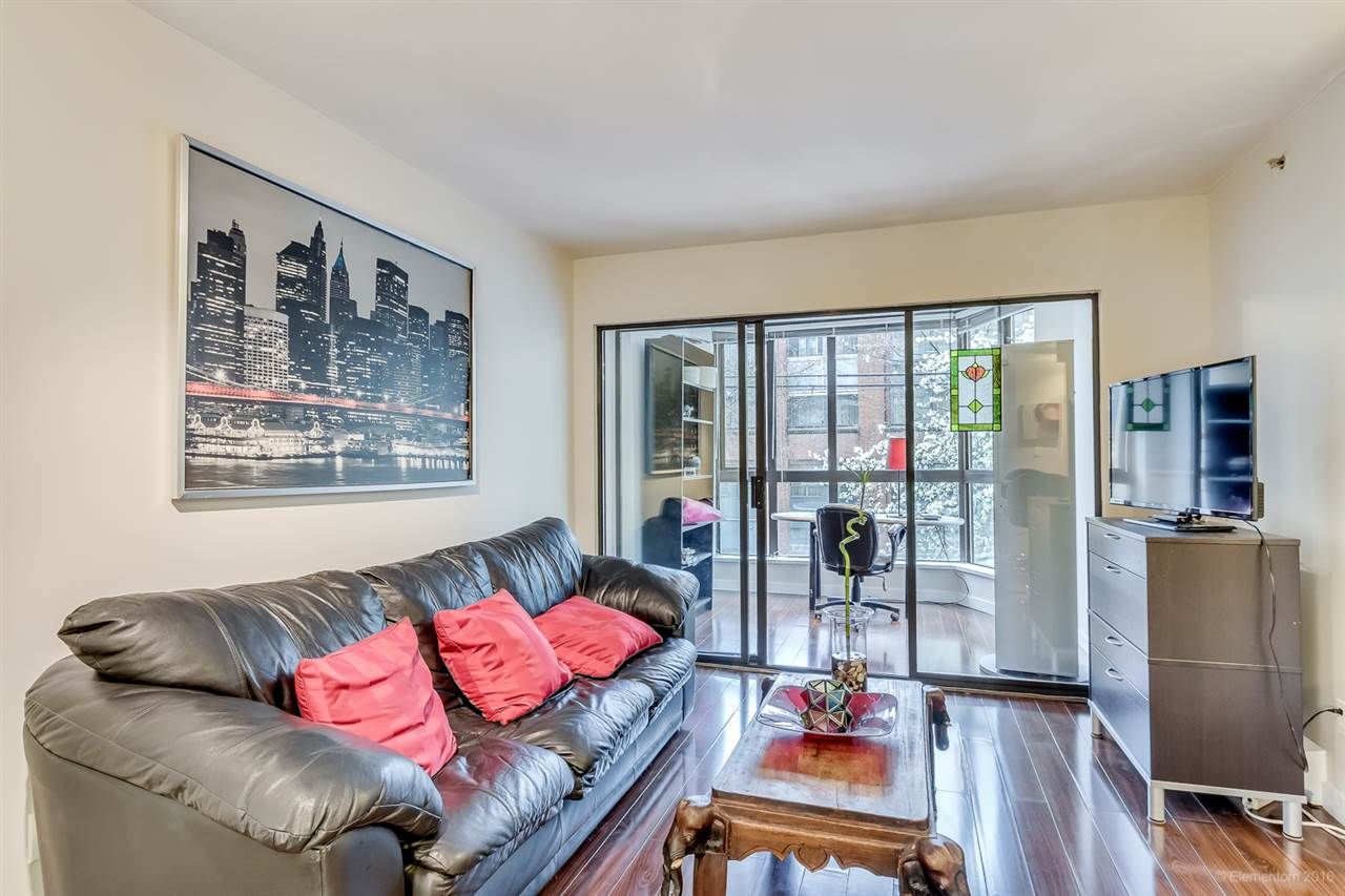 Photo 4: Photos: 204 488 HELMCKEN Street in Vancouver: Yaletown Condo for sale in "ROBINSON TOWER" (Vancouver West)  : MLS®# R2058966