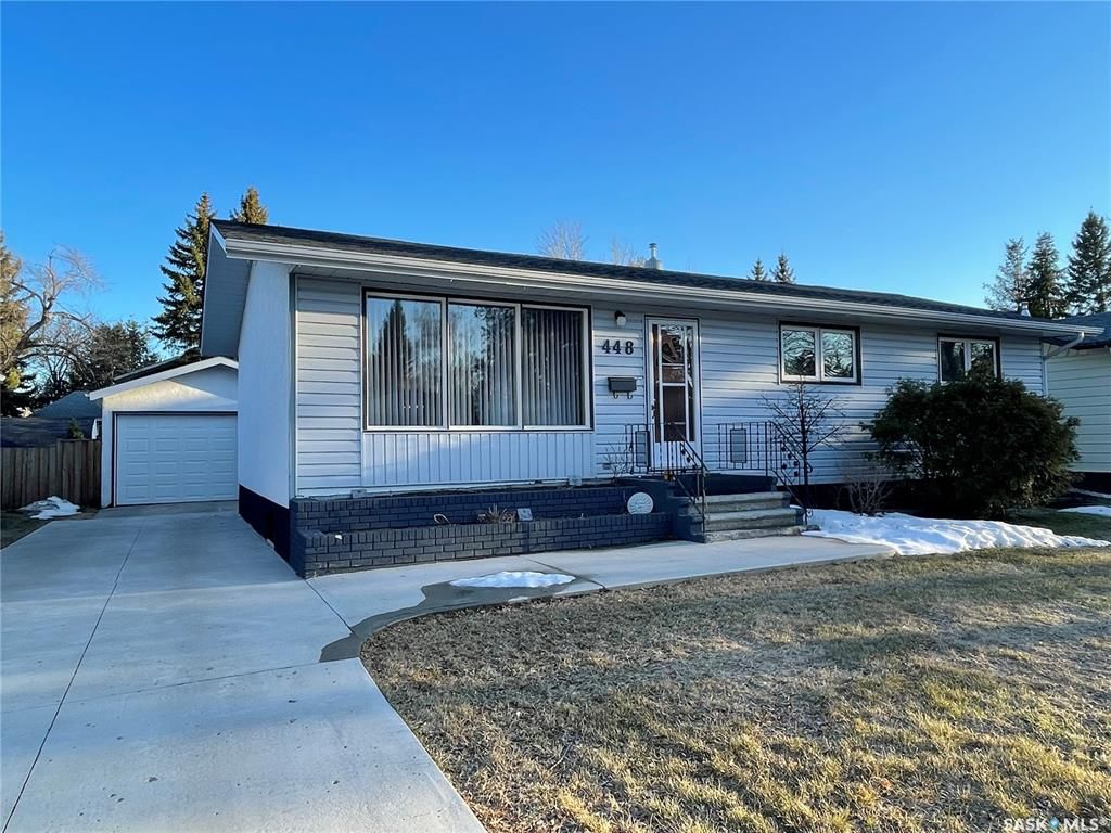 Main Photo: 448 Mountview Road in Yorkton: South YO Residential for sale : MLS®# SK926898