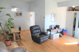 Photo 4: 628 69 Avenue SW in Calgary: Kingsland Semi Detached (Half Duplex) for sale : MLS®# A2012708