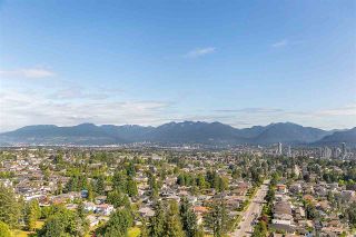Photo 1: 2104 5652 PATTERSON Avenue in Burnaby: Central Park BS Condo for sale in "Central Park Place" (Burnaby South)  : MLS®# R2463134