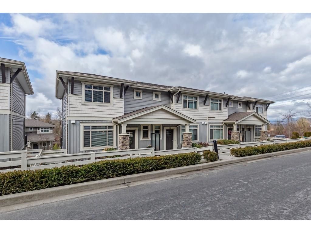 Main Photo: 25 34230 ELMWOOD Drive in Abbotsford: Central Abbotsford Townhouse for sale in "Ten Oaks" : MLS®# R2647939