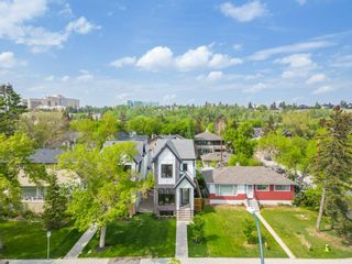 Photo 2: 2908 5 Avenue NW in Calgary: Parkdale Detached for sale : MLS®# A2051952