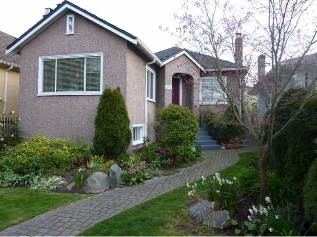 Main Photo: 572 W 24TH Avenue in Vancouver: Cambie House for sale in "DOUGLAS PARK" (Vancouver West)  : MLS®# V819469