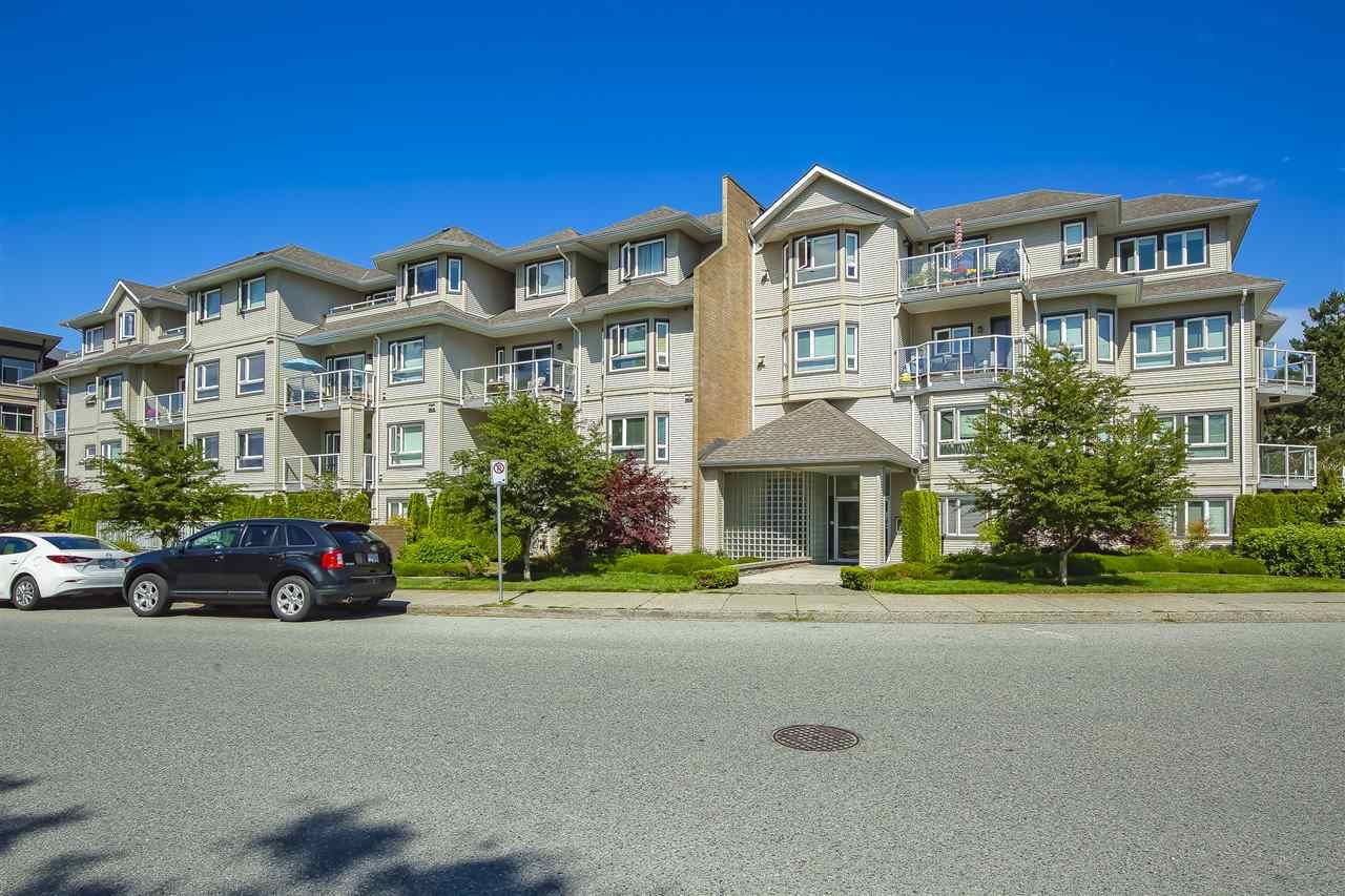 Main Photo: 416 8142 120A Street in Surrey: Queen Mary Park Surrey Condo for sale in "Sterling Court" : MLS®# R2471203