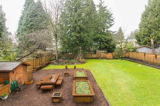 Photo 18: 1561 MERLYNN Crescent in North Vancouver: Westlynn House for sale : MLS®# R2143855