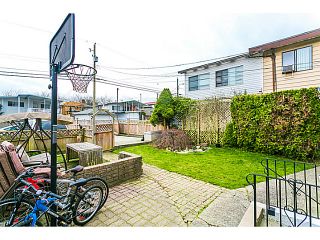 Photo 17: 3128 E 1ST Avenue in Vancouver: Renfrew VE House for sale in "RENFREW" (Vancouver East)  : MLS®# V1108136