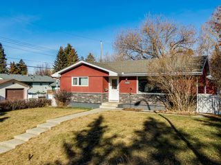 Photo 3: 3352 Barr Road NW in Calgary: Brentwood Detached for sale : MLS®# A2029534