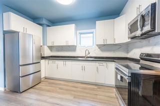 Photo 8: 699 Arlington Street in Winnipeg: West End Residential for sale (5A)  : MLS®# 202301271