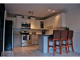 Photo 9: 657 ST ANDREWS Avenue in North Vancouver: Lower Lonsdale Townhouse for sale in "CHARLTON COURT" : MLS®# V1066090