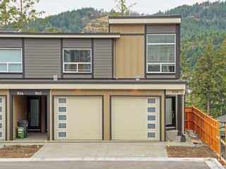 Photo 1: 940 Warbler Close in Langford: La Happy Valley Row/Townhouse for sale : MLS®# 788928