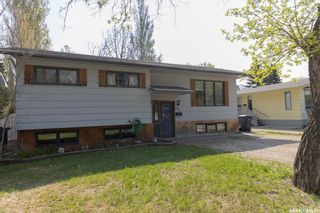 Photo 2: 445 Miles Street in Asquith: Residential for sale : MLS®# SK928976