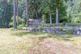 Photo 1: LOT D FRAMES Landing in North Vancouver: Indian Arm House for sale in "ORLOHMA BEACH" : MLS®# R2479361