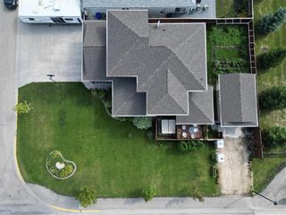 Photo 5: 8 Lynnwood Bay NW in Altona: House for sale : MLS®# 202325216