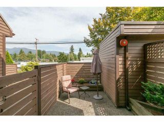 Photo 12: 3345 MOUNTAIN Highway in North Vancouver: Lynn Valley Townhouse for sale in "VILLAGE ON THE CREEK" : MLS®# V1141033