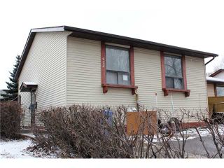 Photo 1: 452 WHITEHILL Place NE in CALGARY: Whitehorn Residential Attached for sale (Calgary)  : MLS®# C3610356