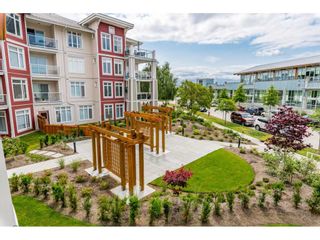 Photo 34: 214 4211 BAYVIEW Street in Richmond: Steveston South Condo for sale in "THE VILLAGE AT IMPERIAL LANDING" : MLS®# R2472507