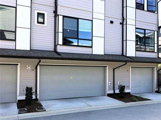 Photo 2: 12 2139 PRAIRIE Avenue in Port Coquitlam: Glenwood PQ Townhouse for sale in "WESTMOUNT PARK" : MLS®# R2385776