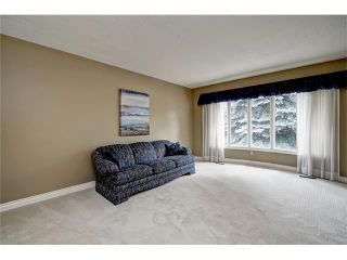 Photo 5: 435 OAKSIDE Circle SW in Calgary: Oakridge House for sale : MLS®# C4079692
