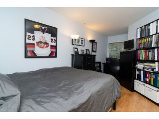 Photo 10: 107 509 CARNARVON Street in New Westminster: Downtown NW Condo for sale in "HILLSIDE PLACE" : MLS®# V1063206