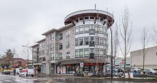 Photo 1: 204 935 W 16TH STREET in North Vancouver: Hamilton Condo for sale : MLS®# R2085272