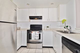 Photo 6: 1405 828 AGNES Street in New Westminster: Downtown NW Condo for sale in "WESTMINSTER TOWERS" : MLS®# R2347649