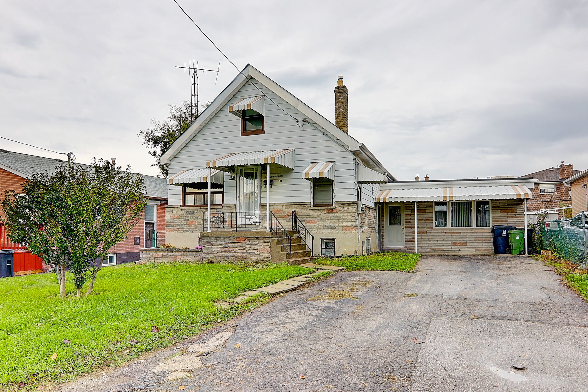 Main Photo: 181 Linden Ave in Toronto: Freehold for sale : MLS®# E5410610
