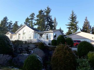 Photo 1: 9200 REGAL Road in Halfmoon Bay: Halfmn Bay Secret Cv Redroofs House for sale in "Curran Rd subdivision" (Sunshine Coast)  : MLS®# R2243491