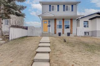 Photo 3: 35 Whitworth Way NE in Calgary: Whitehorn Detached for sale : MLS®# A2124398