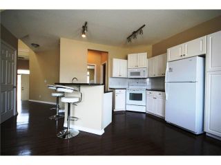 Photo 3: 18 Wentworth Cove SW in CALGARY: West Springs Townhouse for sale (Calgary)  : MLS®# C3518556
