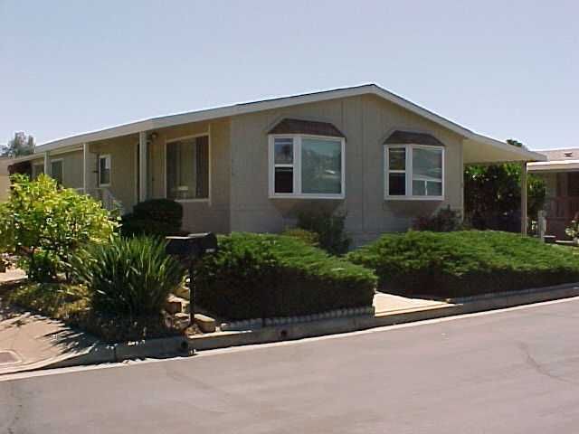 Main Photo: NORTH ESCONDIDO Manufactured Home for sale : 2 bedrooms : 1619 Toyon Glen in Escondido