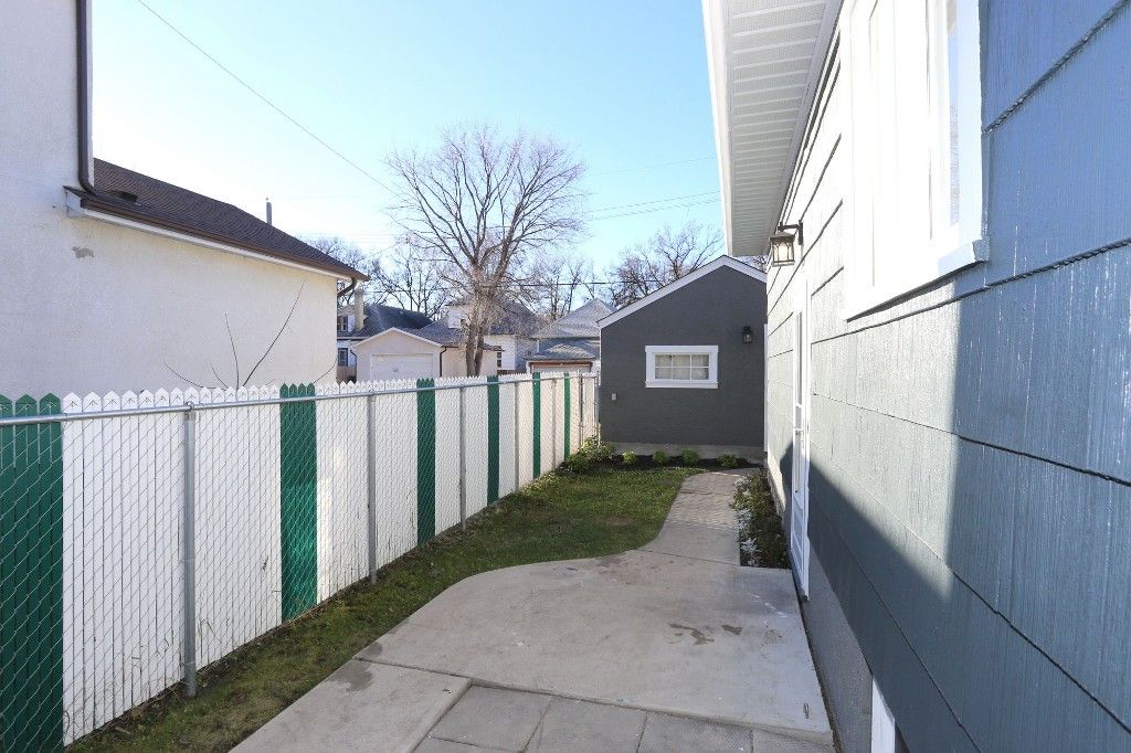 Photo 26: Photos: 240 Lipton Street in Winnipeg: Wolseley Single Family Detached for sale (5B)  : MLS®# 1628967