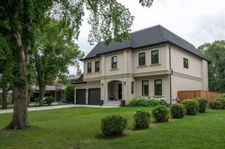 Photo 2: 304 Bower Boulevard in Winnipeg: Tuxedo Residential for sale (1E)  : MLS®# 202321370