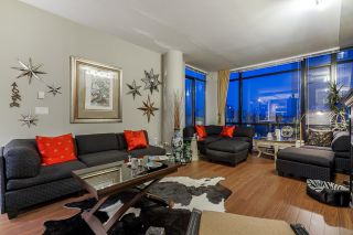 Photo 2: 2102 610 VICTORIA Street in New Westminster: Downtown NW Condo for sale in "The Point" : MLS®# R2611211