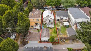 Photo 3: 381 E 19TH Avenue in Vancouver: Main House for sale in "Riley Park/Mt.Pleasant" (Vancouver East)  : MLS®# R2607959