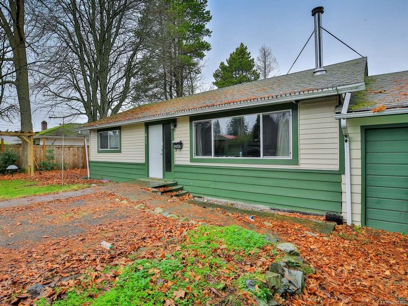 FEATURED LISTING: 411 Oak Ave PARKSVILLE