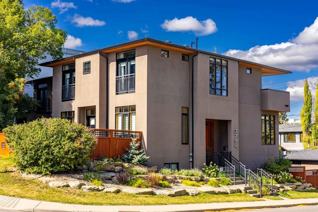 Main Photo: 3799 19 Street SW in Calgary: Altadore Semi Detached (Half Duplex) for sale : MLS®# A1243637