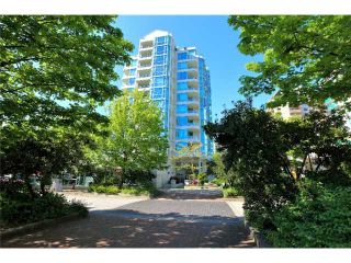 Photo 5: 403 140 E 14TH Street in North Vancouver: Central Lonsdale Condo for sale : MLS®# V1006221