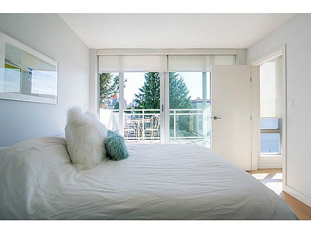 Photo 7: Photos: 509 1635 W 3RD Avenue in Vancouver: False Creek Condo for sale in "THE LUMEN" (Vancouver West)  : MLS®# V1026731