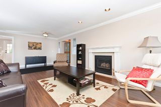 Photo 6: 2874 153A ST in Surrey: King George Corridor House for sale in "MAYFIELD" (South Surrey White Rock)  : MLS®# F1300140