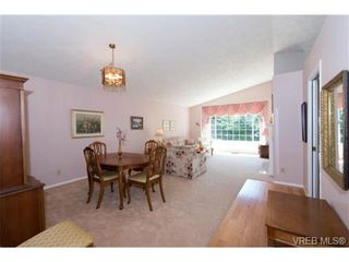 Photo 13: 25 901 Kentwood Lane in VICTORIA: SE Broadmead Row/Townhouse for sale (Saanich East)  : MLS®# 738052