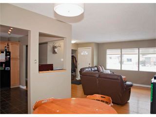 Photo 4: 9835 ALCOTT Road SE in Calgary: Acadia House for sale : MLS®# C4045268