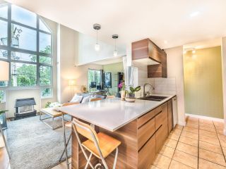 Photo 7: 305 1330 GRAVELEY Street in Vancouver: Grandview Woodland Condo for sale (Vancouver East)  : MLS®# R2725022