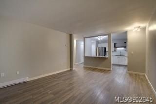 Photo 6: 112 4728 Uplands Dr in Nanaimo: Na Uplands Condo for sale : MLS®# 902645