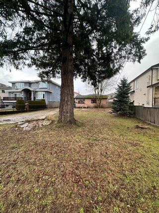 Photo 2: 6691 WALTHAM Avenue in Burnaby: Upper Deer Lake House for sale (Burnaby South)  : MLS®# R2746277