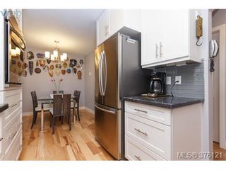 Photo 7: 301 2311 Mills Rd in SIDNEY: Si Sidney North-West Condo for sale (Sidney)  : MLS®# 755082