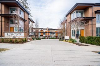 Photo 2: 10 15775 MOUNTAIN VIEW Drive in Surrey: Grandview Surrey Townhouse for sale in "Grandview" (South Surrey White Rock)  : MLS®# R2747468