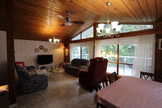 Photo 4: 7388 Estate Drive in Anglemont: North Shuswap House for sale (Shuswap)  : MLS®# 10204246