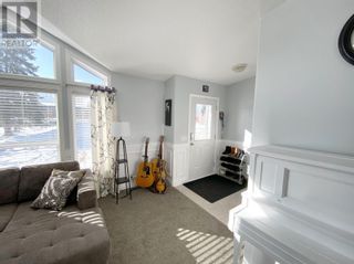 Photo 2: 2840 DENICOLA CRESCENT in Prince George: House for sale : MLS®# R2759891