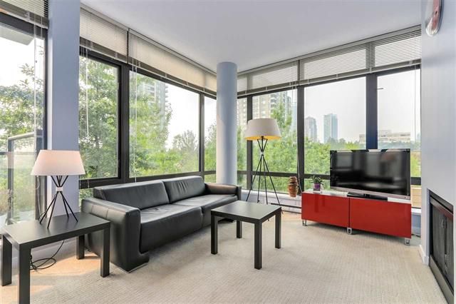 Main Photo: 404 2345 Madison Ave in Burnaby: Brentwood Park Condo for sale (Burnaby North)  : MLS®# R2300360